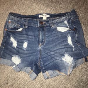 Refuge shorts. Size 6.